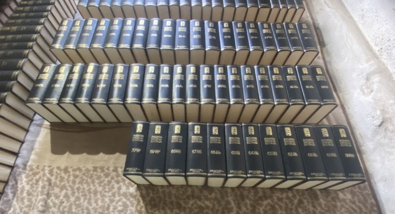 Universell illustrierte Enzyklopädie espasa/calpe von 118 Bänden.