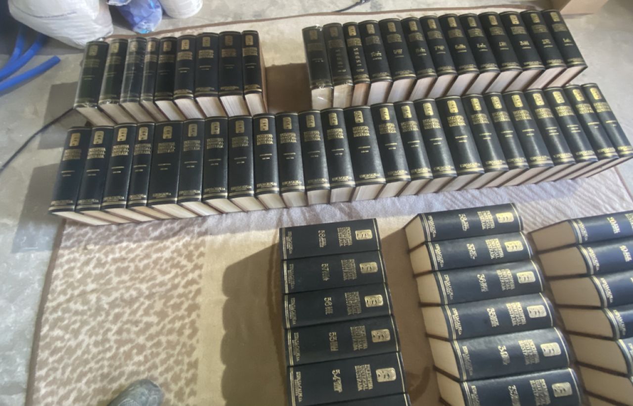 Universell illustrierte Enzyklopädie espasa/calpe von 118 Bänden.