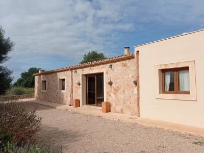 Casita sin amueblar a nivel de suelo con terreno cerca de Cas Concos --- C 254