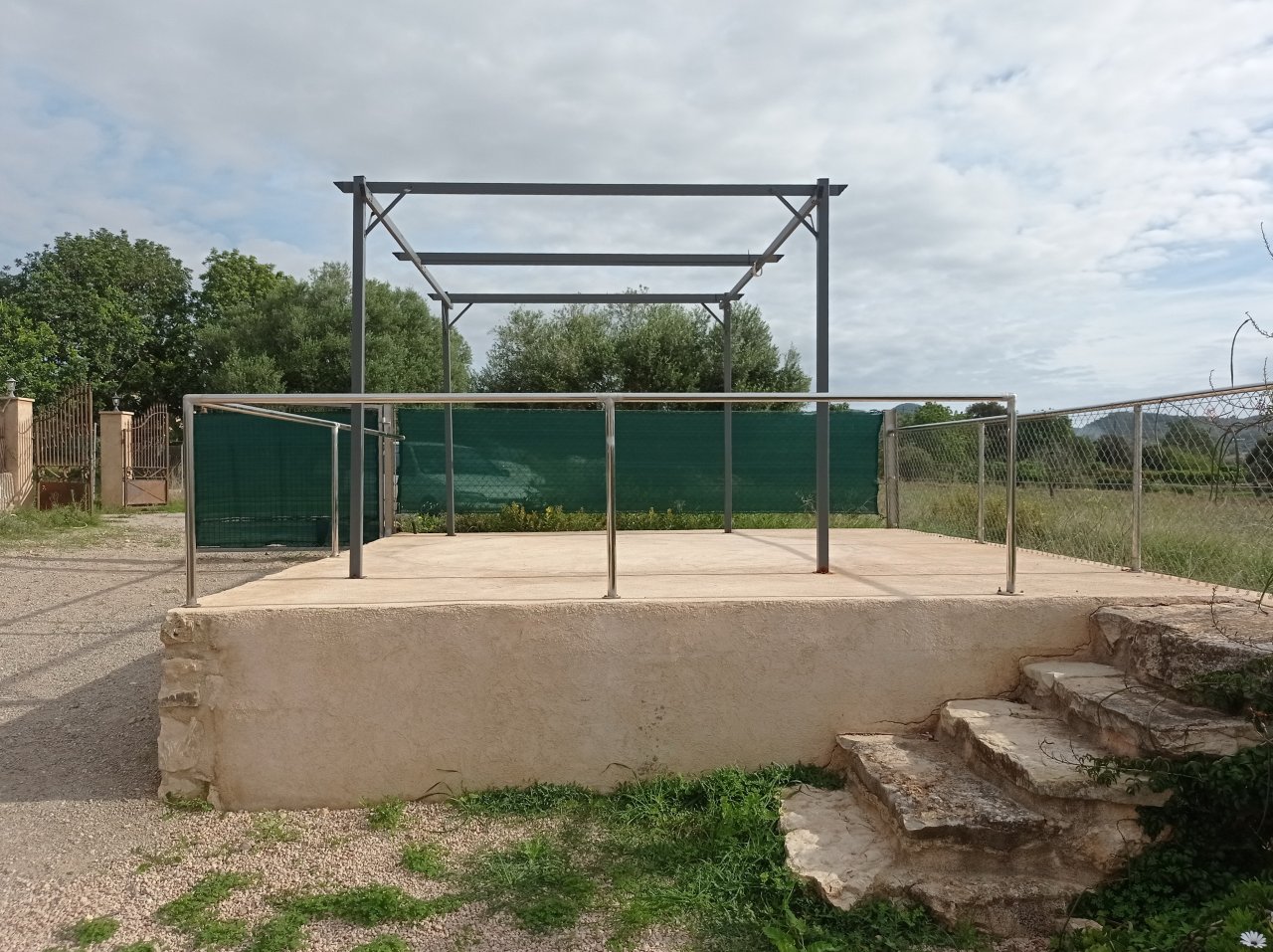 Casita sin amueblar a nivel de suelo con terreno cerca de Cas Concos --- C 254
