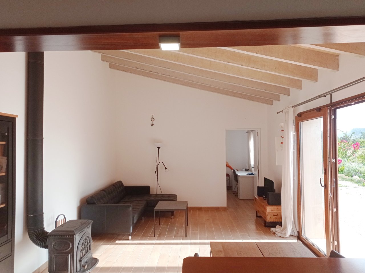 Casita sin amueblar a nivel de suelo con terreno cerca de Cas Concos --- C 254