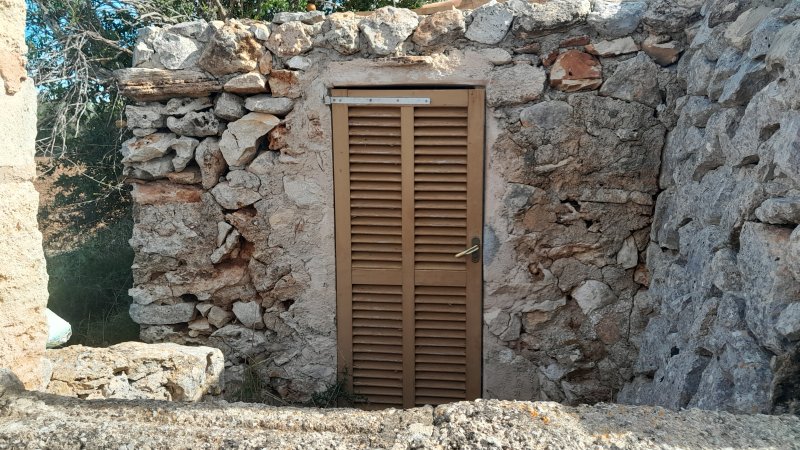 Quaint approx. 50 sqm Casita with solar power in a secluded area near Felanitx -- C 99