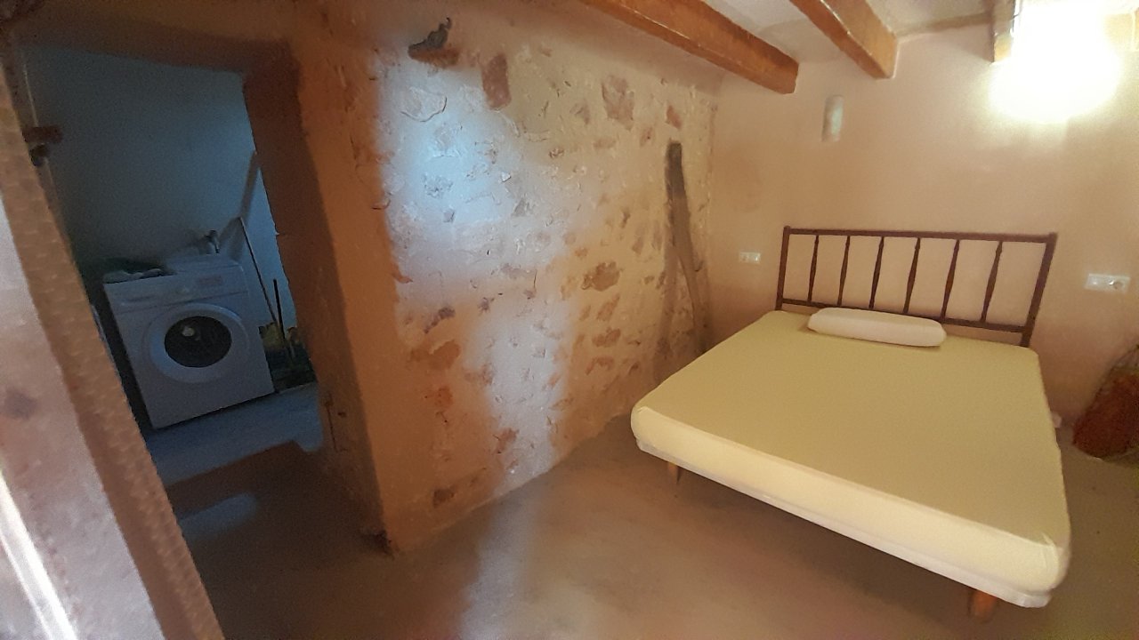 Quaint approx. 50 sqm Casita with solar power in a secluded area near Felanitx -- C 99