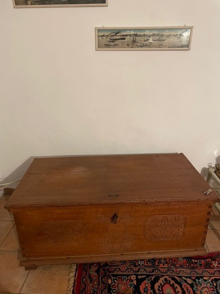 Verkauf: antiker Schrank, Kleiderschrank und Truhe