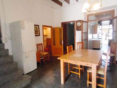 Sale of a 2 storey village house with garage and courtyard in Es LLombards - Santanyi - DH 08 VK
