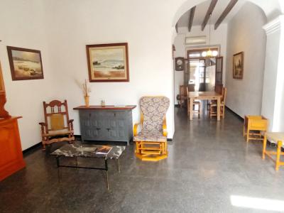 Sale of a 2 storey village house with garage and courtyard in Es LLombards - Santanyi - DH 08 VK