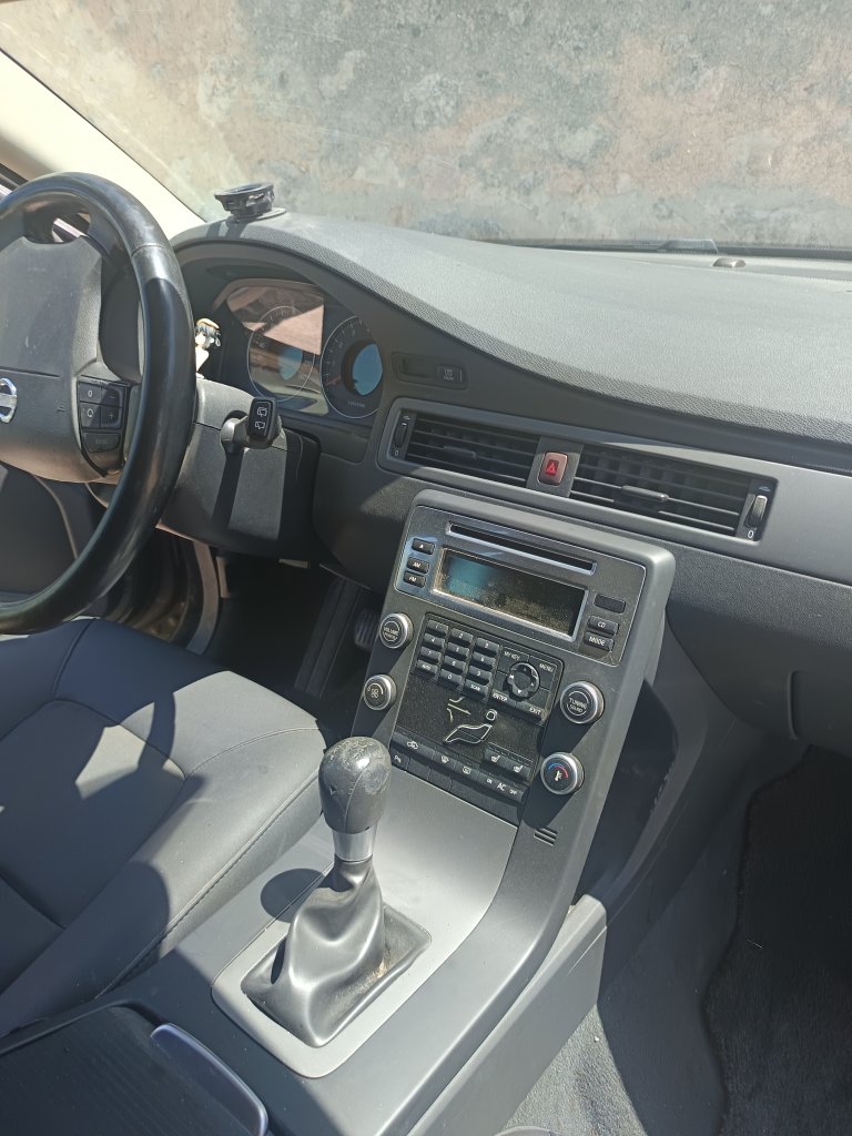 Venta de un VOLVO V70 COMBI