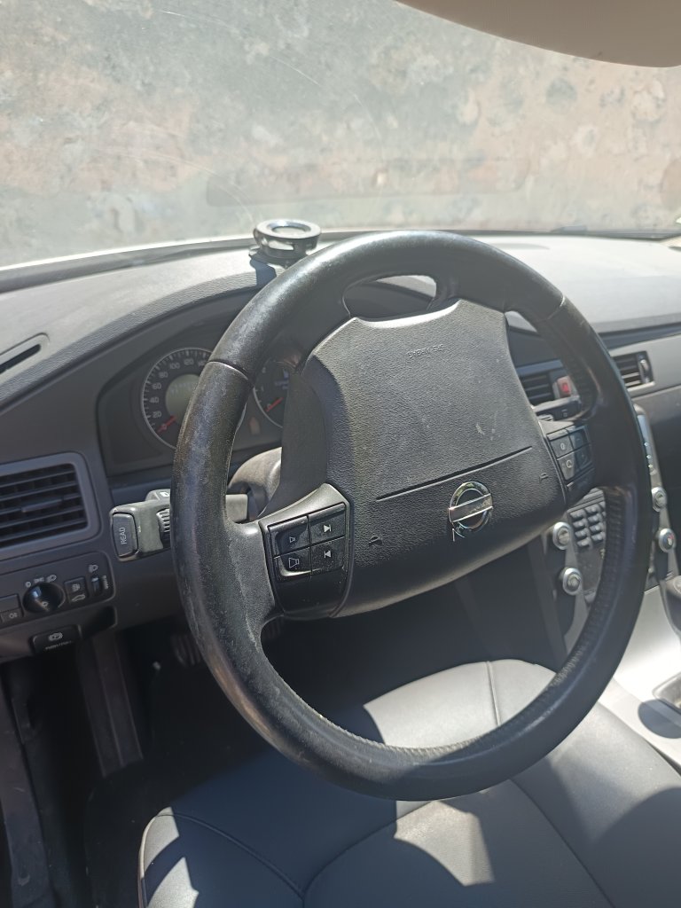 Venta de un VOLVO V70 COMBI