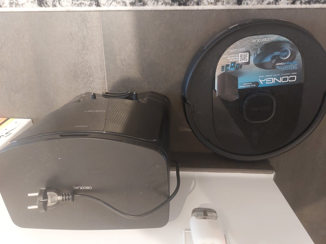 Vendo aspiradora Conga y microondas Konic