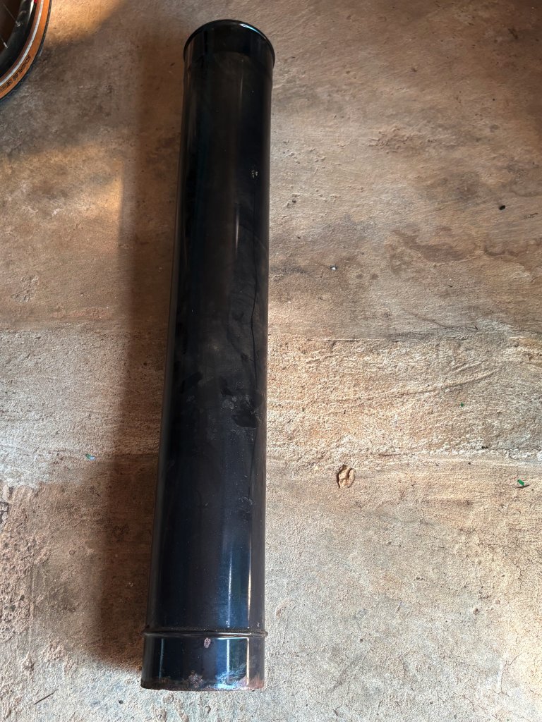 Verkaufe Holzofen der Marke Hergom inkl. 4 Meter Rohr