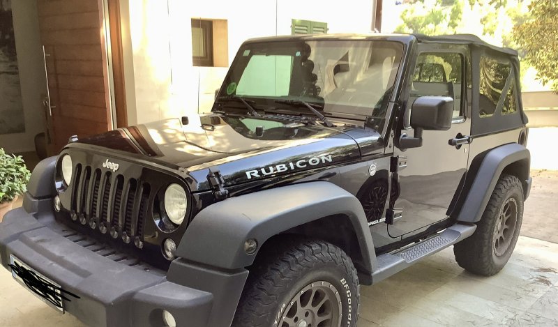 Selling Jeep Wrangler Rubicon, only 48,000 km driven