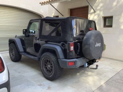 Selling Jeep Wrangler Rubicon, only 48,000 km driven