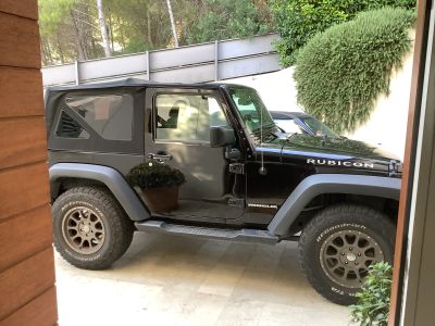 Selling Jeep Wrangler Rubicon, only 48,000 km driven