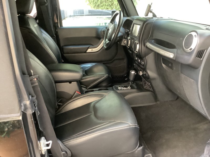 Selling Jeep Wrangler Rubicon, only 48,000 km driven