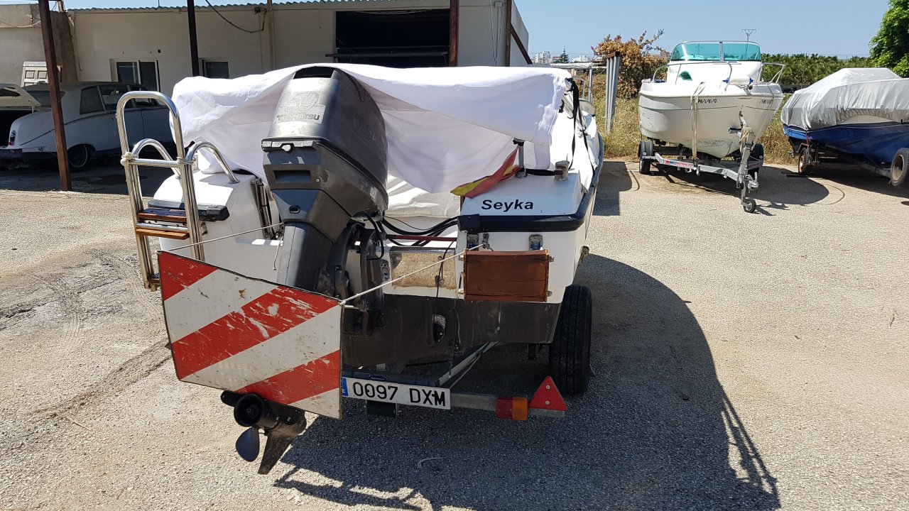 Verkaufe mein Boot mit Motor und Trailer