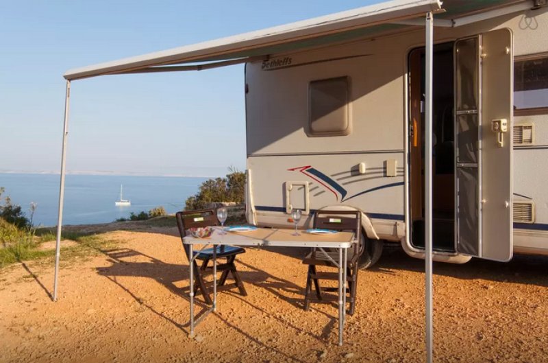Vendo mi autocaravana Dethleffs Advantage T5841