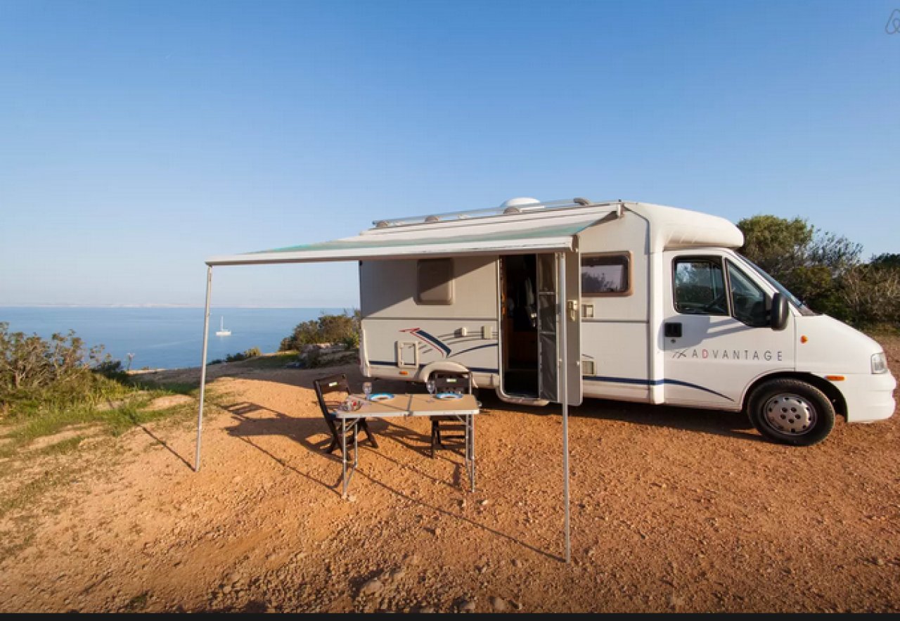Vendo mi autocaravana Dethleffs Advantage T5841