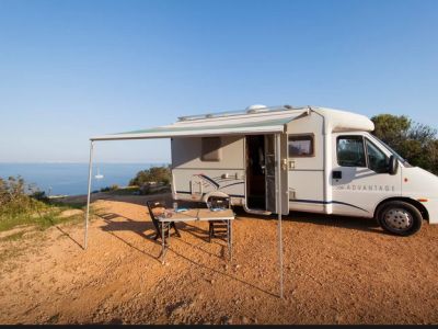 Vendo mi autocaravana Dethleffs Advantage T5841