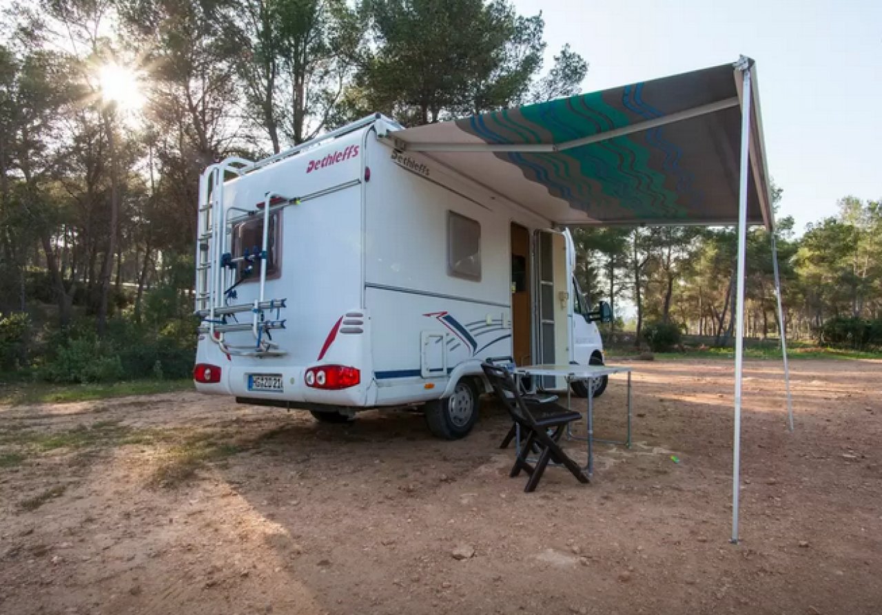 Vendo mi autocaravana Dethleffs Advantage T5841