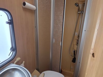 Selling my motorhome Dethleffs Advantage T5841, approved for 6 people