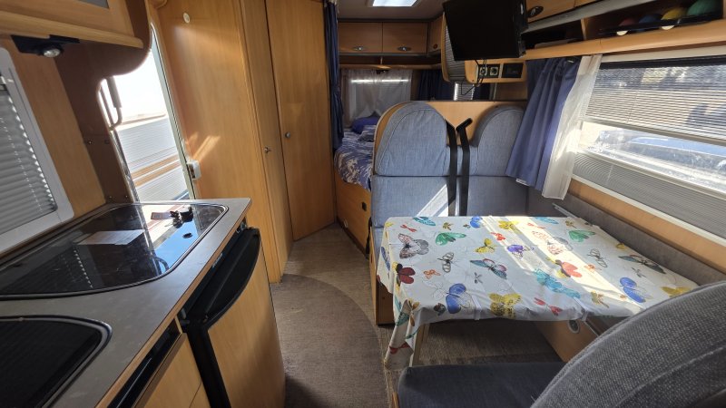 Selling my motorhome Dethleffs Advantage T5841, approved for 6 people