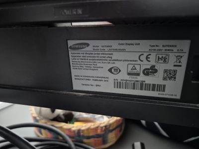 Verkaufe neuwertigen Samsung Monitor Modell S27E650X