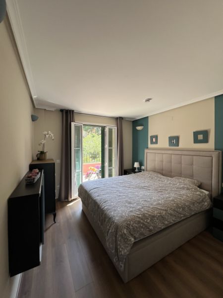 Vendo piso muy bien cuidado en Santa Ponsa con dos dormitorios y dos baños