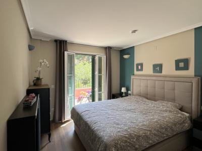 Vendo piso muy bien cuidado en Santa Ponsa con dos dormitorios y dos baños