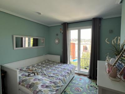 Vendo piso muy bien cuidado en Santa Ponsa con dos dormitorios y dos baños