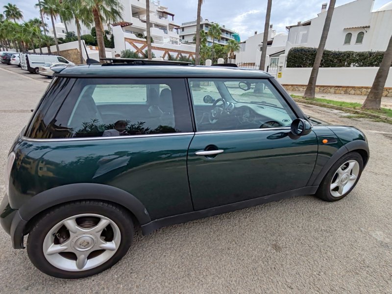 Selling our island runabout Mini Cooper, 2nd hand