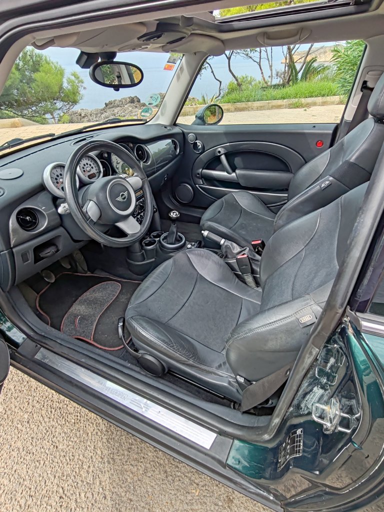 Selling our island runabout Mini Cooper, 2nd hand