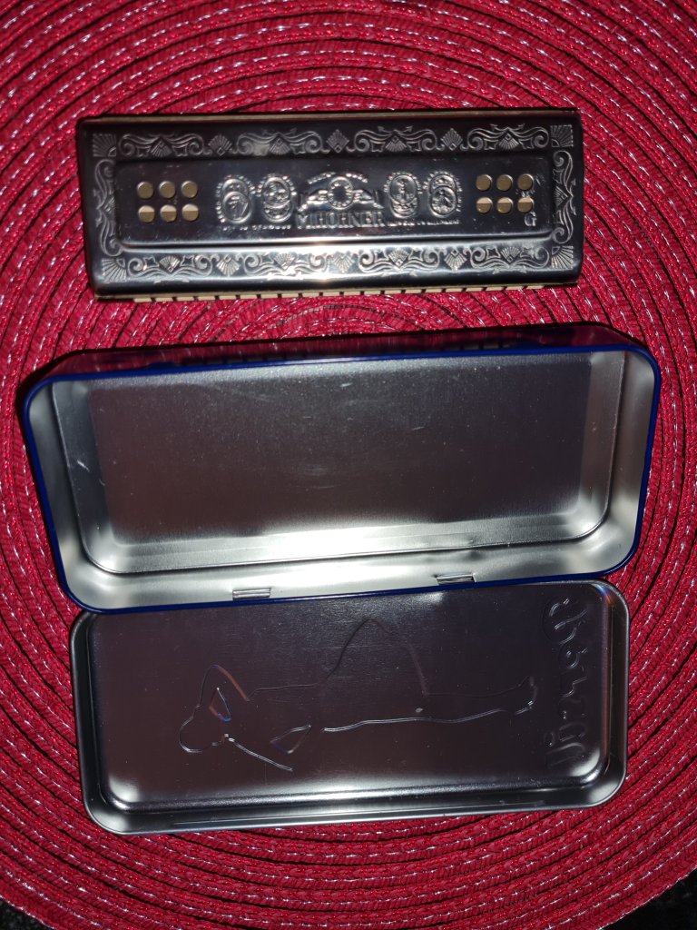 Verkauft wird eine Originale "ECHO BELL METAL REEDS" Mundharmonika von M.HOHNER, Andratx