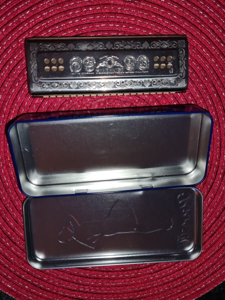 Verkauft wird eine Originale "ECHO BELL METAL REEDS" Mundharmonika von M.HOHNER, Andratx