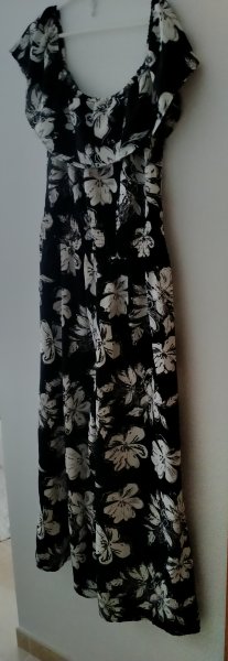 Verschiede Bekleidung, Jumpsuite, T Shirt, Tücher, Hüte, Schuhe
