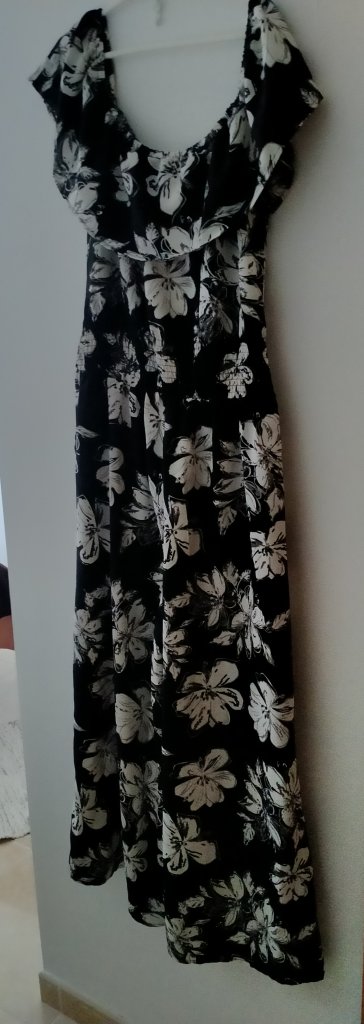 Verschiede Bekleidung, Jumpsuite, T Shirt, Tücher, Hüte, Schuhe