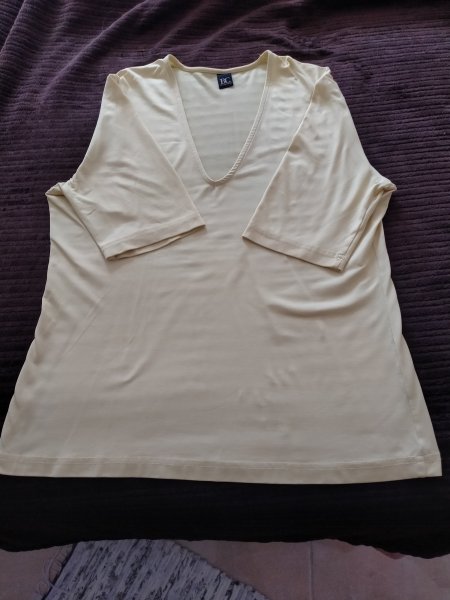 Verschiede Bekleidung, Jumpsuite, T Shirt, Tücher, Hüte, Schuhe