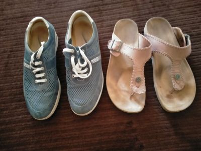 Verschiede Bekleidung, Jumpsuite, T Shirt, Tücher, Hüte, Schuhe