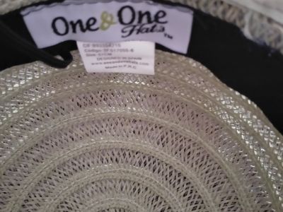 Verschiede Bekleidung, Jumpsuite, T Shirt, Tücher, Hüte, Schuhe