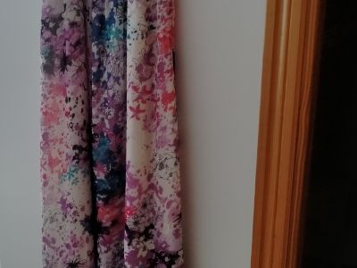 Verschiede Bekleidung, Jumpsuite, T Shirt, Tücher, Hüte, Schuhe