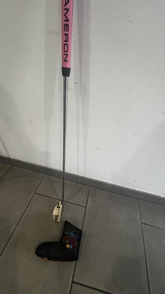 Verschiedene Golf Schläger, Erwachsene und Kind
