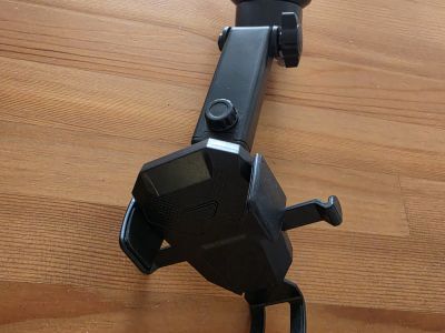 Varios soportes para teléfono para el coche