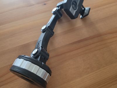 Varios soportes para teléfono para el coche