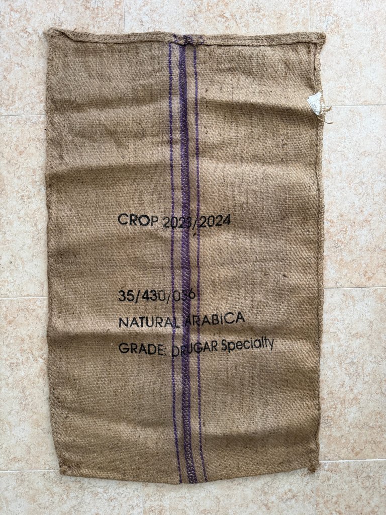 verschiedene Kaffeesäcke aus Jute (Ethiopia, Uganda, Rwanda)