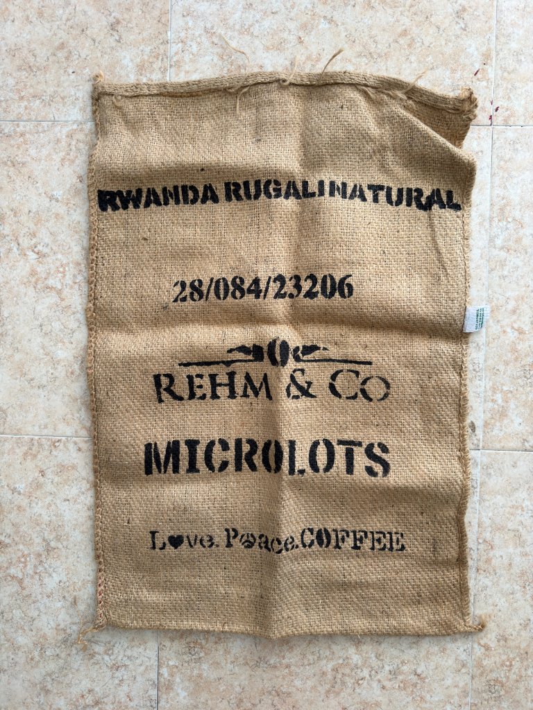 verschiedene Kaffeesäcke aus Jute (Ethiopia, Uganda, Rwanda)