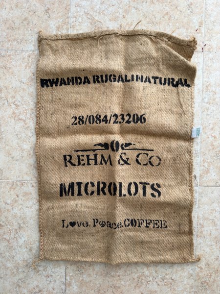 verschiedene Kaffeesäcke aus Jute (Ethiopia, Uganda, Rwanda)