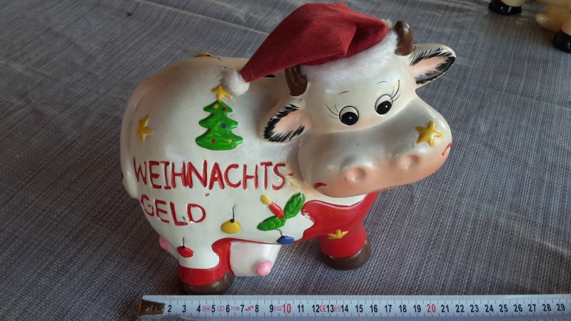 Various cow-shaped piggy banks  original decoration & gift idea