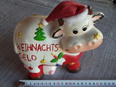 Various cow-shaped piggy banks  original decoration & gift idea
