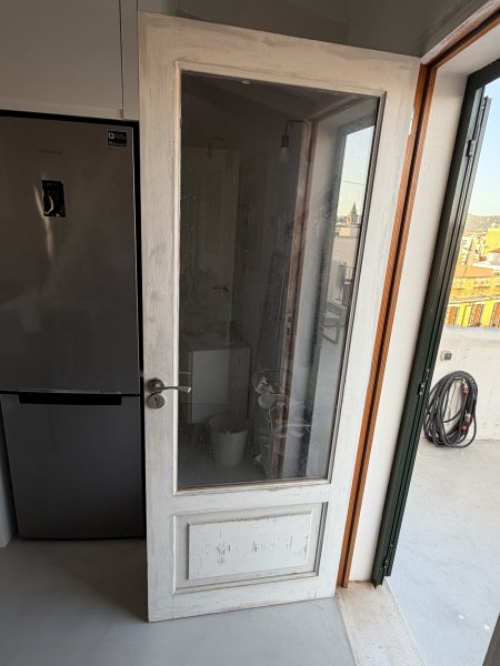 Verschiedenen Holzfenster mit Isolierverglasung