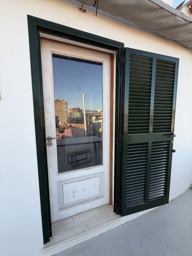 Verschiedenen Holzfenster mit Isolierverglasung