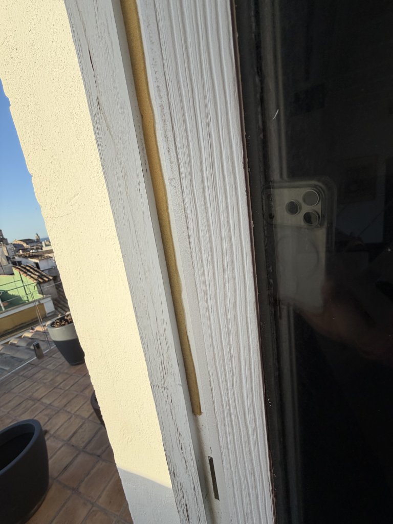 Verschiedenen Holzfenster mit Isolierverglasung